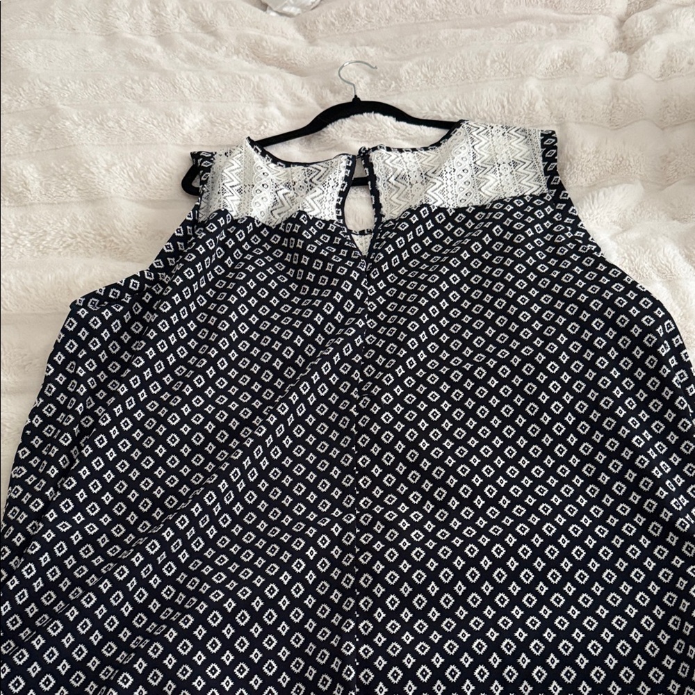 Torrid Navy and White Geometric Blouse - Picture 4 of 4